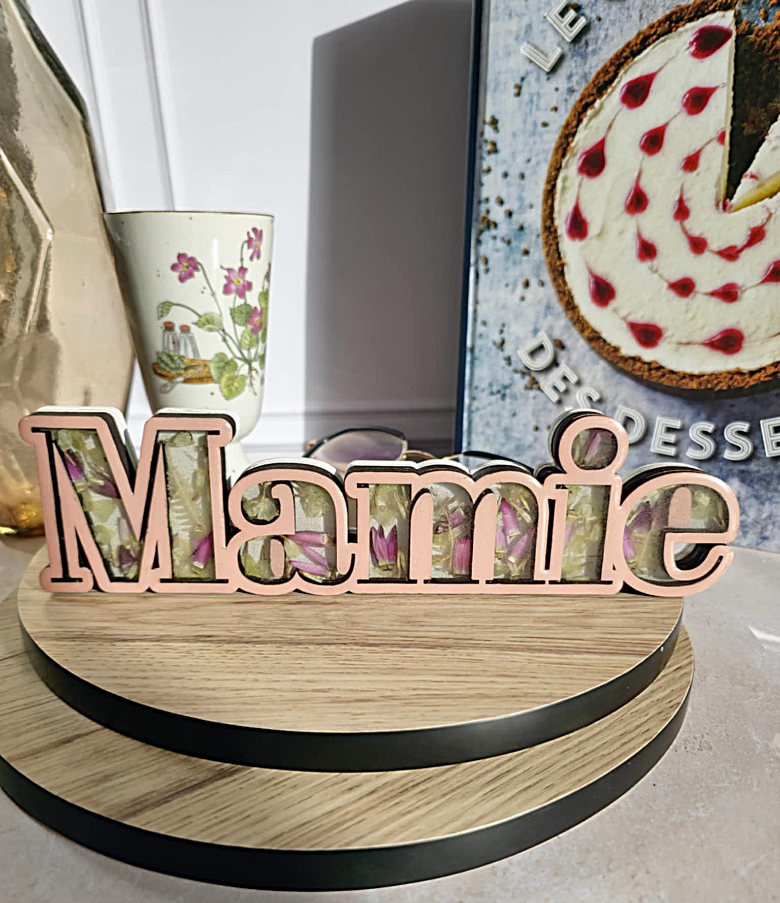 ✨ Décoration “Personnalisé” en bois fleuri