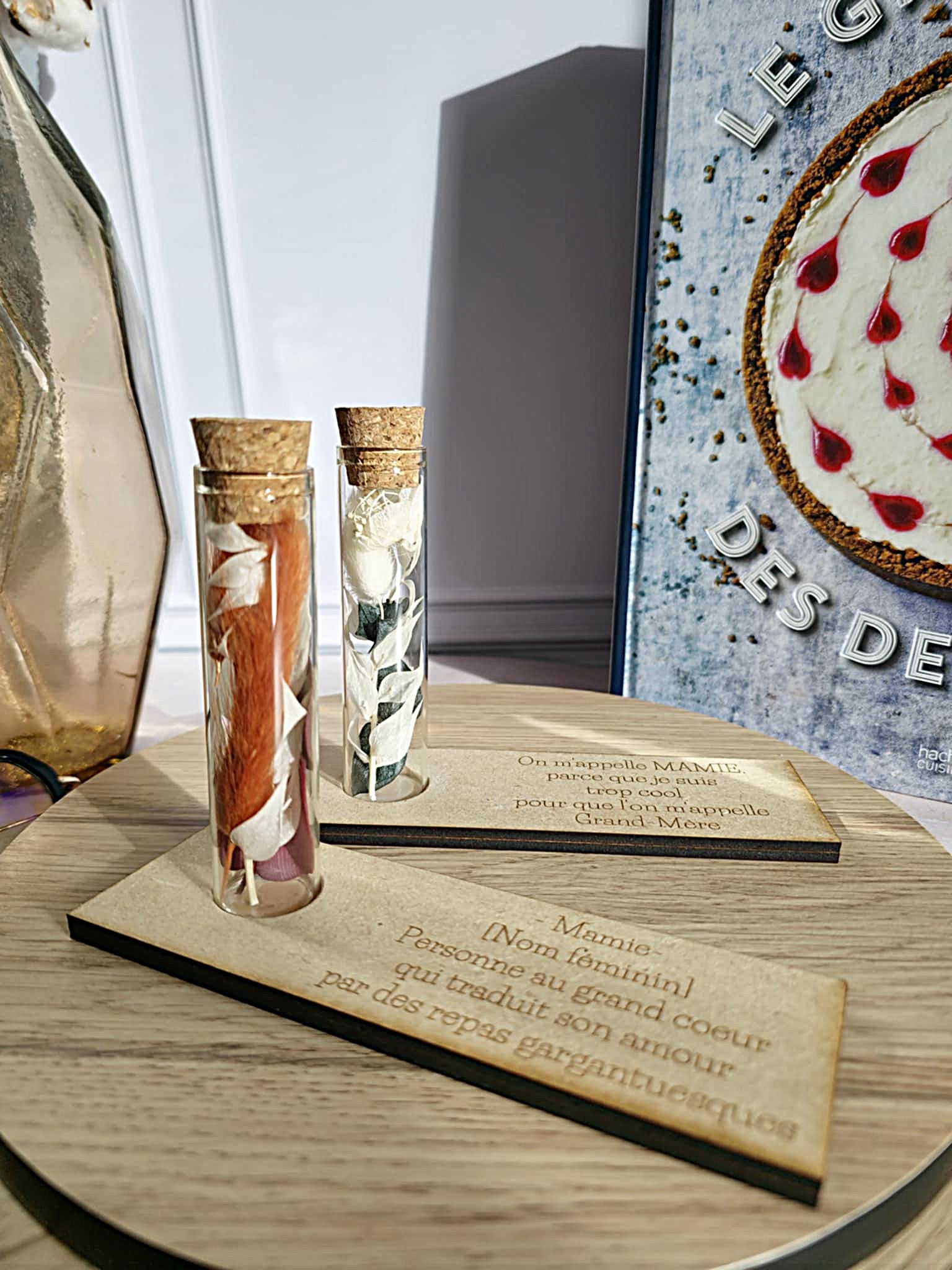 🌿 Support en bois & pipette fleurie