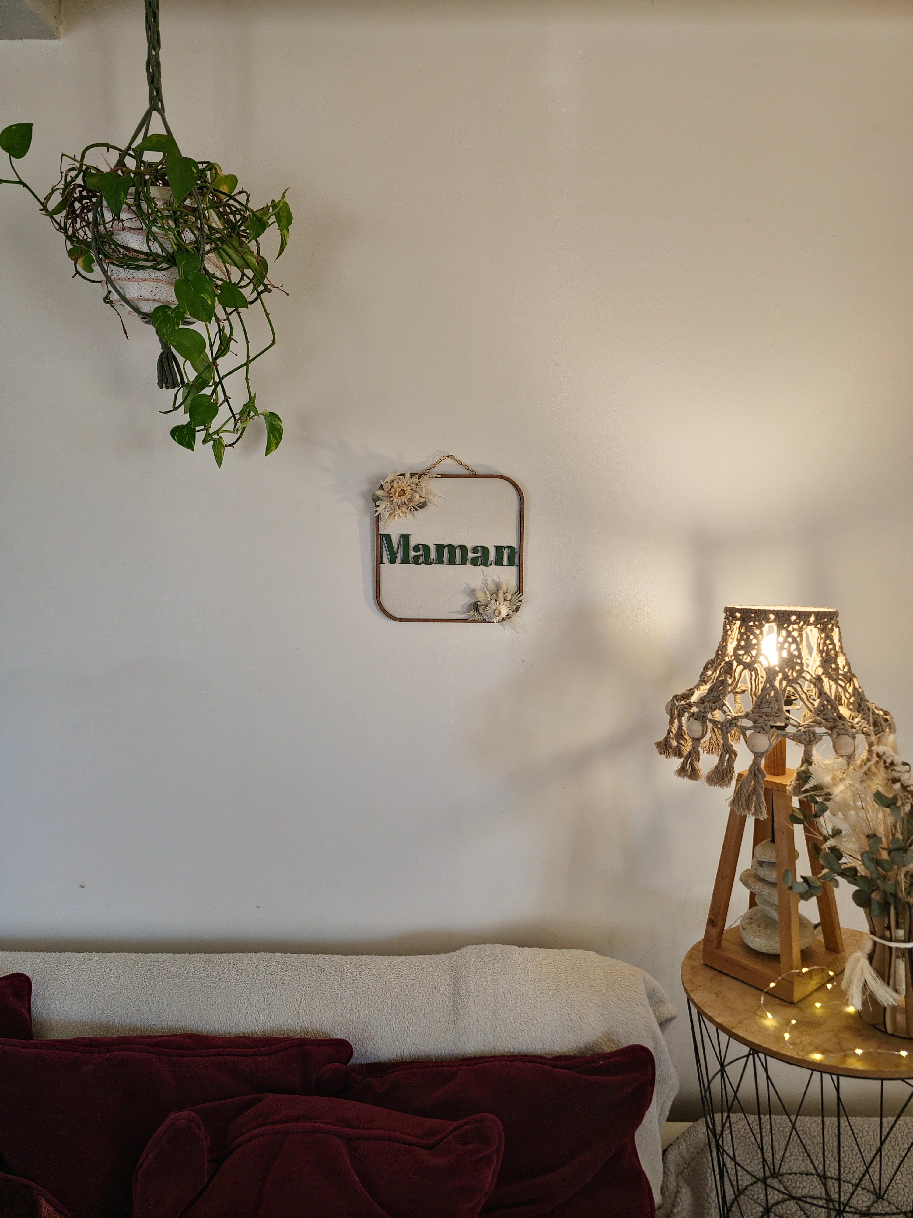 Cadre en bois fleurs séchées – décoration murale artisanale (pièce unique)