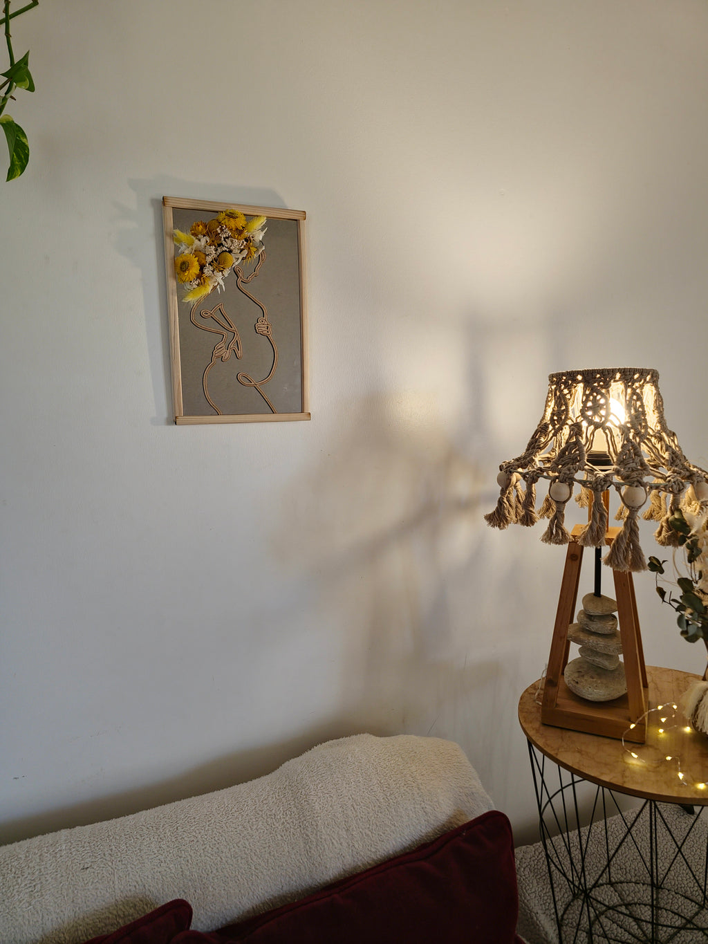 Cadres miroir silhouettes en bois – Femmes & émotions en fleurs séchées